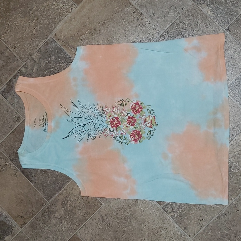Torrid Classic Fit Multi-Color Pineapple Tannk Top Shirt